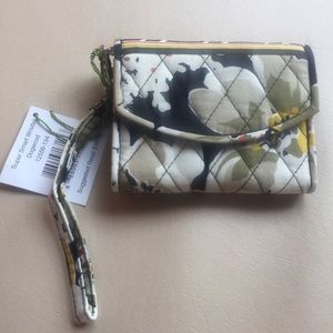 Vera Bradley Dogwood Wristlet/Wallet -NWT